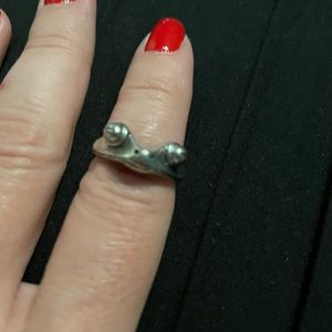 Frog ring- silver